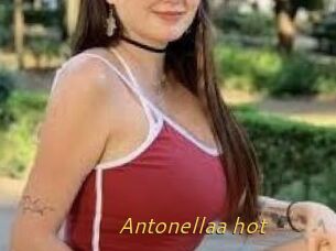 Antonellaa_hot