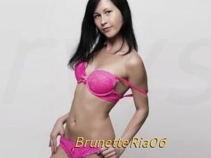 BrunetteRia06