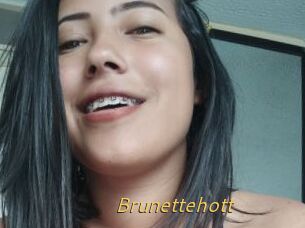 Brunettehott
