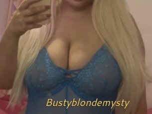 Bustyblondemysty