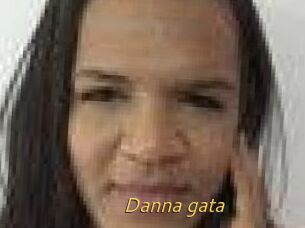 Danna_gata
