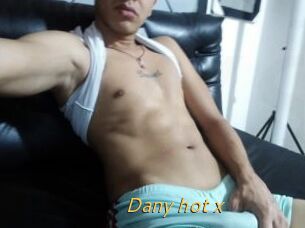 Dany_hot_x