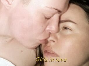 Girls_in_love
