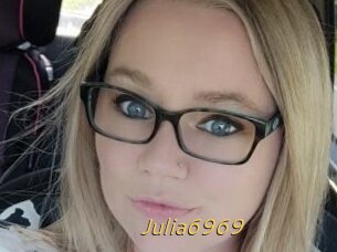 Julia6969