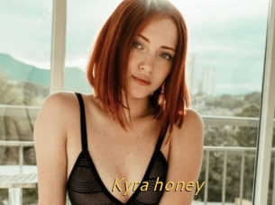 Kyra_honey