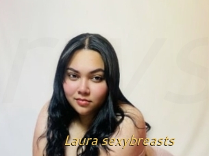 Laura_sexybreasts