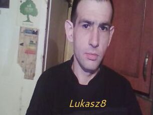 Lukasz8