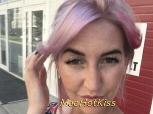 MaeHotKiss