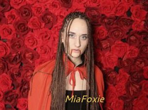 MiaFoxie