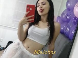 MiaJohns