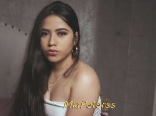 MiaPeterss