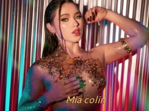Mia_colin