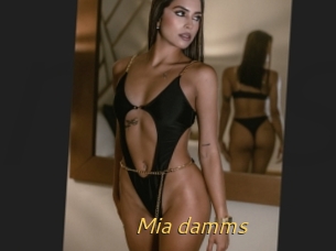Mia_damms