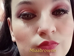 Miaabrownn