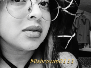 Miabrowm0111
