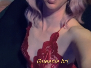 Queenie_bri