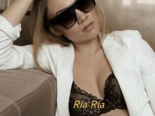 Ria_Ria