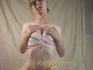 RileyLuvyna