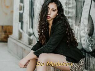 Sia_Medeiros