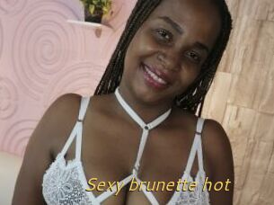 Sexy_brunette_hot