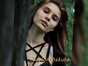 Taylorobskura