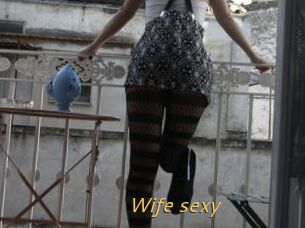 Wife_sexy